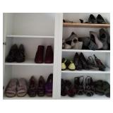 F - MIXED LOT OF WOMEN'S SHOES (L142)