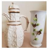 F - VINTAGE JIM BEAM DECANTER & BUD VASE (A122)