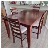 F - DINING TABLE WITH FOUR CHAIRS (A82)