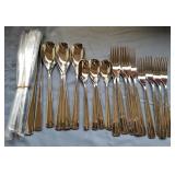F - STUDIO WILLIAM STAINLESS FLATWARE (K40)