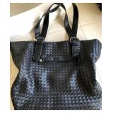 F - CHARMING CHARLIE SHOULDER BAG (M84)