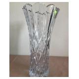 F - CRYSTAL VASE (CZECH REPUBLIC) (A89)