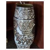 F - VINTAGE ART POTTERY VASE 19'T (A206)