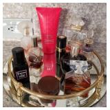 F - MIRROR TRAY WITH PERFUMES (K53)