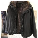 F - WOMEN'S REVERSIBLE JACKET SIZE M (M23)