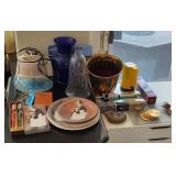 F - MIXED LOT OF COLLECTIBLES (A208)