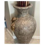 F - DECORATIVE FLOOR VASE WITH DRIED REEDS (HA27)