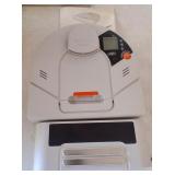 F - NEATO ROBOTIC VACUUM (G22)