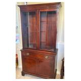 F - DREXEL CHINA CABINET (HA24)