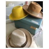 F - LOT OF THREE HATS (M95)