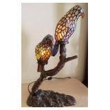 F - STAINED GLASS BIRDS TABLE LAMP (A118)