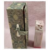 14 - ANTIQUE CHINESE STAMP (M17)