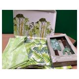 43 - SERVING TRAY, TABLE CLOTHS, GARDEN TOOL SET