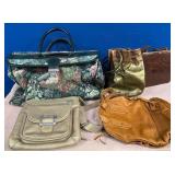 11 - LOT OF PURSES & TOTES (M228)