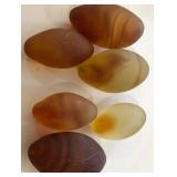 431 - LOT OF AMBER GLASS STONE EGGS (A99)