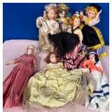 11 - LOT OF COLLECTIBLE DOLLS (M206)