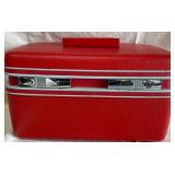 B - VINTAGE SEARS COURIER COSMETIC CASE (B101)