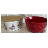 B - LOT OF TWO CERAMIC BOWLS (F51)