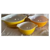 B - PYREX 3 BOWL SET (F66)