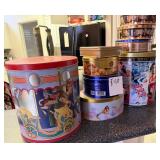 M - MIXED LOT OF COLLECTIBLE TINS (K40)