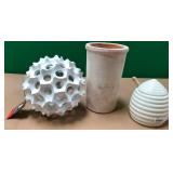 43 - DECORATIVE SPHERE, VASE & HONEY POT (P35)