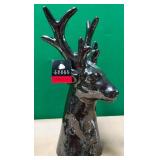 43 - TWO HANDS CERAMIC REINDEER HEAD (P37)