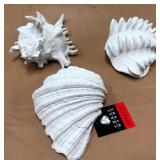43 - LOT OF THREE DECOR SHEELS (P2)