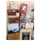 Q - HOLIDAY DECORE LARGE ASSORTMENT(G11)