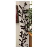 Q - ONE PIECE VINE WALL DECOR (L49)