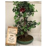 Q - BLESSING DECOR PLAQUE & FAUX PLANT
