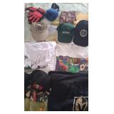 Q - LOT OF HATS, SHIRTS, GLOVES (P21)