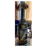 Q - WINE BOTTLE HOLDER (C5)