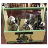 Q - FLATWARE & CADDY (L73)