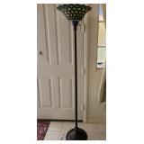 Q - FLOOR LAMP 69' WITH TORTOUISE LAMP SHADE RESIN