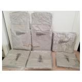 Q - LOT OF CLOSET ORGANIZERS (E12)