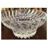 Q - RAINIER CRYSTAL BOWL 6'DIA (L70)