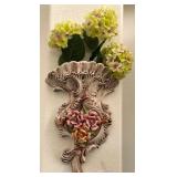 Q - CAPODIMONTE-STYLE WALL SCONCE VASE (L91)