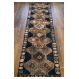 D - HALLWAY RUNNER RUG 82X25' (D155)