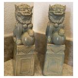 D - PAIR OF CHINESE TEMPLE DOGS 11'T (D16)