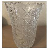 D - CRYSTAL VASE 8'T (D67)