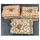 9 - SOFT LEOPARD PRINT THROW BLANKETS