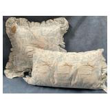9 - ELEGANT TOILE BUNNY PILLOW SET