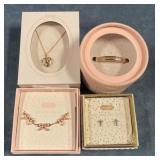 9 - GIRLS NECKLACE AND EARRINGS SET