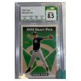 11 - 1993 TOPPS DEREK JETER GRADED CARD (2E)