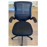11 - HOME OFFICE DESK CHAIR