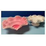 488 - FENTON BRIDAL GLASS & MILK GLASS BOWLS