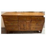 11 - BROYHILL ATTIC HEIRLOOMS DRESSER (C32)