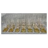 488 - MIXED LOT OF VINTAGE GLASSWARE (M76)