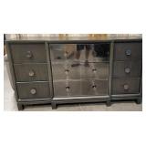 11 - NINE-DRAWER DRESSER (C140)