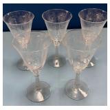 488 - FIVE PIECES CRYSTAL STEMWARE (D267)